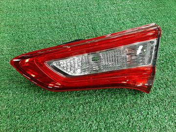 ВСТАВКА МЕЖДУ СТОПОВ НА TOYOTA VITZ NSP130