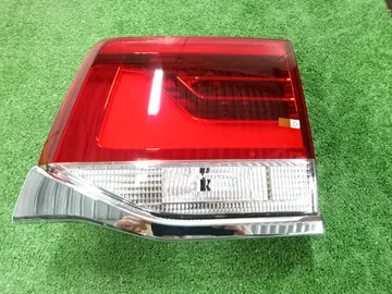 ВСТАВКА МЕЖДУ СТОПОВ НА TOYOTA LAND CRUISER URJ202