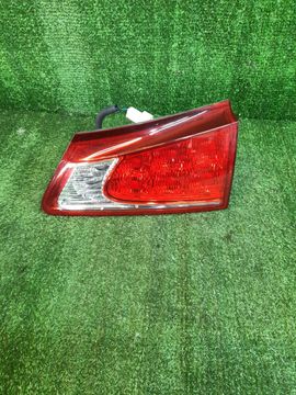 ВСТАВКА МЕЖДУ СТОПОВ НА LEXUS IS250 GSE20