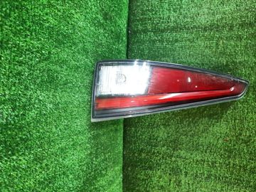 ВСТАВКА МЕЖДУ СТОПОВ НА TOYOTA PRIUS ZVW50