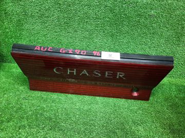 ВСТАВКА МЕЖДУ СТОПОВ НА TOYOTA CHASER GX90