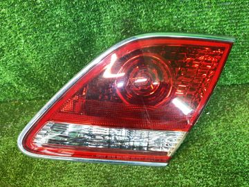 ВСТАВКА МЕЖДУ СТОПОВ НА TOYOTA WINDOM MCV30