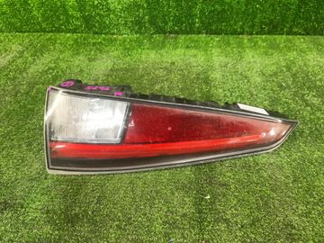 ВСТАВКА МЕЖДУ СТОПОВ НА TOYOTA PRIUS ZVW50