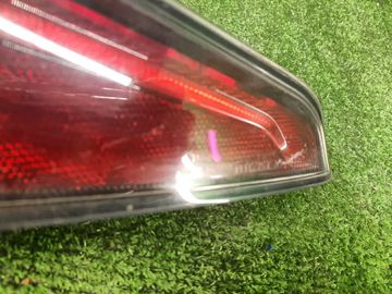 ВСТАВКА МЕЖДУ СТОПОВ НА TOYOTA PRIUS ZVW50
