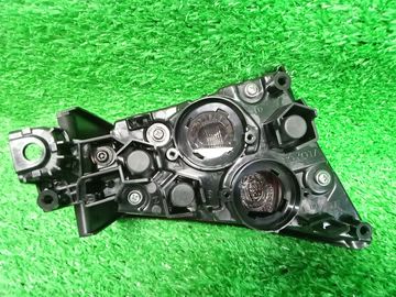 ВСТАВКА МЕЖДУ СТОПОВ НА TOYOTA PRIUS ZVW50