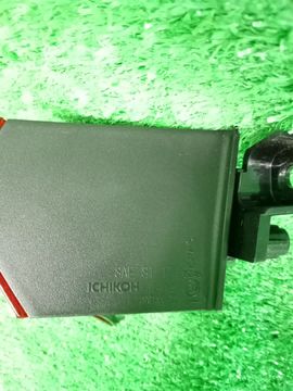 ВСТАВКА МЕЖДУ СТОПОВ НА TOYOTA PRIUS ZVW50