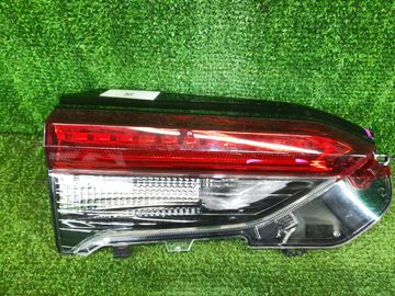 ВСТАВКА МЕЖДУ СТОПОВ НА TOYOTA RAV4 AXAH54