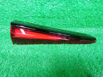 ВСТАВКА МЕЖДУ СТОПОВ НА TOYOTA PRIUS ZVW50