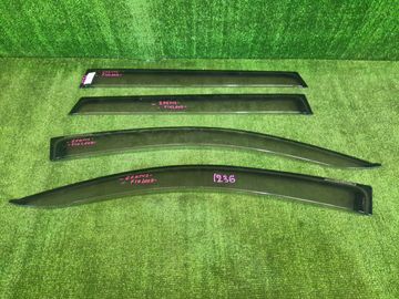 ВЕТРОВИК НА TOYOTA FIELDER NZE141