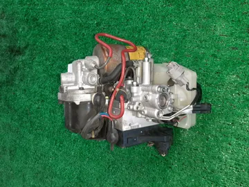 ГЛАВНЫЙ ТОРМОЗНОЙ ЦИЛИНДР НА TOYOTA PROGRES JCG11 2JZ-GE