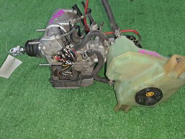 ГЛАВНЫЙ ТОРМОЗНОЙ ЦИЛИНДР НА TOYOTA AQUA NHP10 1NZ-FXE