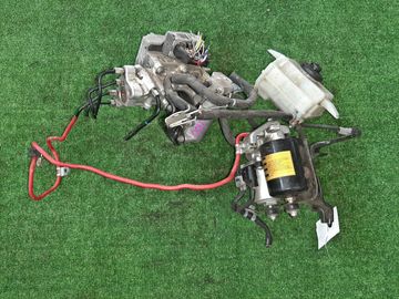 ГЛАВНЫЙ ТОРМОЗНОЙ ЦИЛИНДР НА TOYOTA VOXY ZWR80G 2ZR-FXE