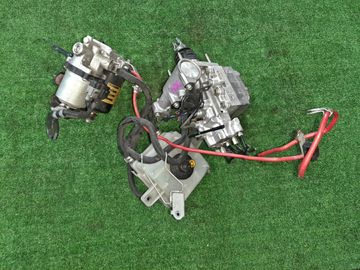 ГЛАВНЫЙ ТОРМОЗНОЙ ЦИЛИНДР НА TOYOTA VOXY ZWR80G 2ZR-FXE