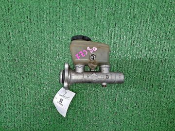 ГЛАВНЫЙ ТОРМОЗНОЙ ЦИЛИНДР НА TOYOTA LAND CRUISER FZJ80 1FZ-FE