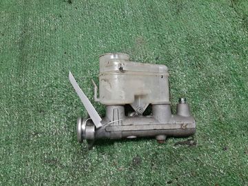 ГЛАВНЫЙ ТОРМОЗНОЙ ЦИЛИНДР НА TOYOTA COROLLA AE110 5A-FE