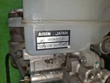 ГЛАВНЫЙ ТОРМОЗНОЙ ЦИЛИНДР НА MITSUBISHI PAJERO V65W 6G74