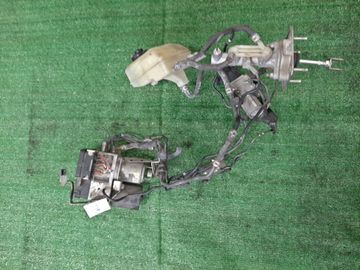 БЛОК ABS НА TOYOTA PRIUS NHW20 1NZ-FXE