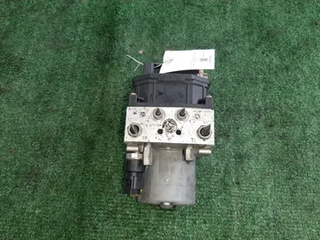 БЛОК ABS НА TOYOTA AVENSIS AZT250 1AZ-FSE