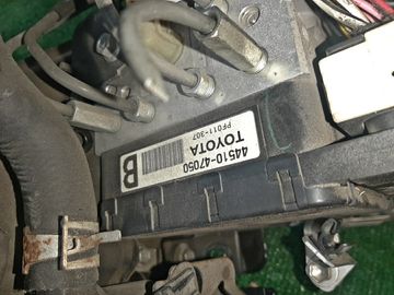 БЛОК ABS НА TOYOTA PRIUS NHW20 1NZ-FXE