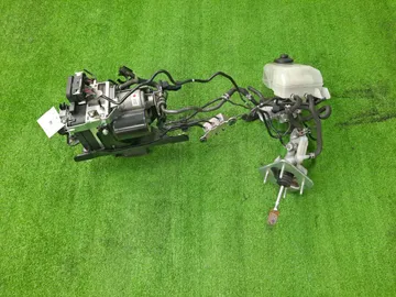 БЛОК ABS НА TOYOTA PRIUS NHW20 1NZ-FXE