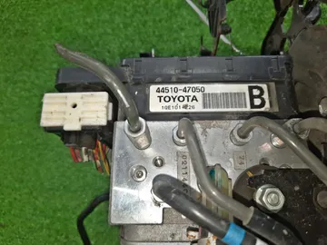 БЛОК ABS НА TOYOTA PRIUS NHW20 1NZ-FXE