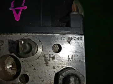 БЛОК ABS НА TOYOTA AVENSIS AZT251 2AZ-FSE