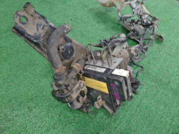 БЛОК ABS НА TOYOTA PRIUS NHW20 1NZ-FXE