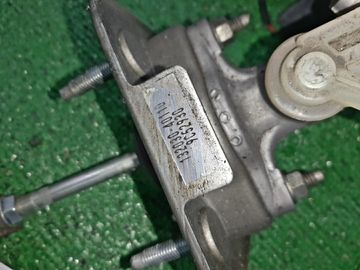 БЛОК ABS НА TOYOTA PRIUS NHW20 1NZ-FXE