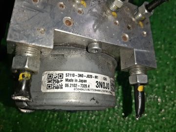 БЛОК ABS НА HONDA VEZEL RV5 LEC