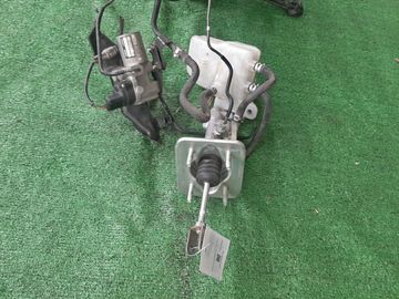 БЛОК ABS НА TOYOTA PRIUS NHW20 1NZ-FXE