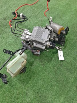 БЛОК ABS НА TOYOTA AQUA NHP10 1NZ-FXE