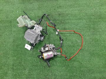 БЛОК ABS НА TOYOTA AQUA NHP10 1NZ-FXE