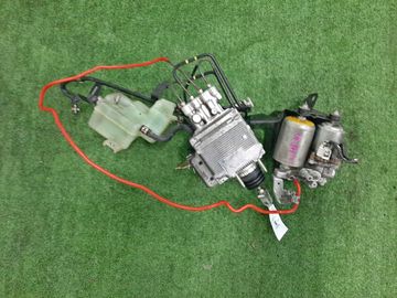 БЛОК ABS НА TOYOTA AQUA NHP10 1NZ-FXE