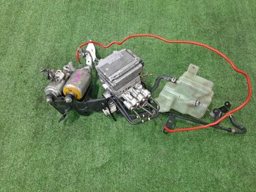 БЛОК ABS НА TOYOTA AQUA NHP10 1NZ-FXE