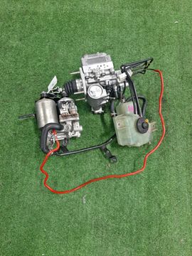 БЛОК ABS НА TOYOTA AQUA NHP10 1NZ-FXE