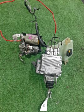БЛОК ABS НА TOYOTA AQUA NHP10 1NZ-FXE
