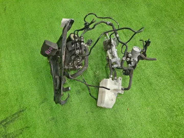 БЛОК ABS НА TOYOTA PRIUS NHW20 1NZ-FXE