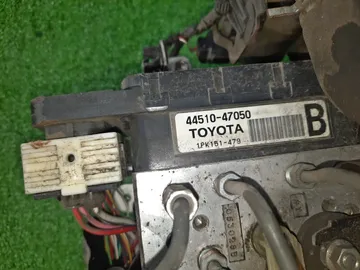 БЛОК ABS НА TOYOTA PRIUS NHW20 1NZ-FXE
