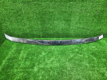 МОЛДИНГ КАПОТА НА TOYOTA NOAH ZRR80G