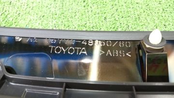 МОЛДИНГ КАПОТА НА TOYOTA HARRIER ZSU60W