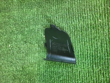 ЗАГЛУШКА БУКСИРНОГО КРЮКА НА MAZDA ROADSTER ND5RC