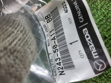 ЗАГЛУШКА БУКСИРНОГО КРЮКА НА MAZDA ROADSTER ND5RC