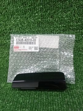 ЗАГЛУШКА БУКСИРНОГО КРЮКА НА TOYOTA RAV4 MXAA52