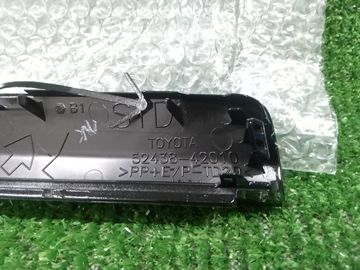 ЗАГЛУШКА БУКСИРНОГО КРЮКА НА TOYOTA RAV4 MXAA52