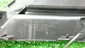 ЗАГЛУШКА БУКСИРНОГО КРЮКА НА TOYOTA HARRIER ZSU60W