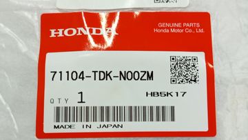 ЗАГЛУШКА БУКСИРНОГО КРЮКА НА HONDA CR-V RW2