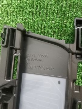 ЗАГЛУШКА РЕШЕТКИ НА TOYOTA CROWN AZSH36W