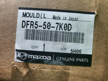 МОЛДИНГ РЕШЕТКИ РАДИАТОРА НА MAZDA CX-30 DMEP