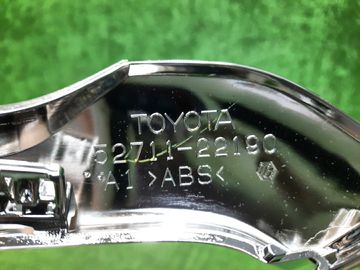 МОЛДИНГ РЕШЕТКИ РАДИАТОРА НА TOYOTA MARK X GRX133