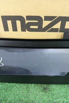 МОЛДИНГ РЕШЕТКИ РАДИАТОРА НА MAZDA CX-5 KF2P